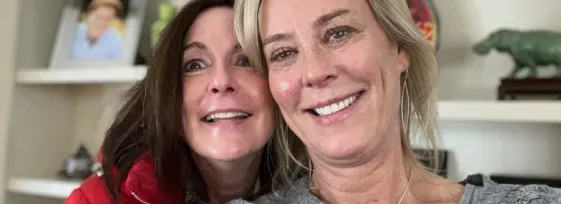 From left to right: Molly and Martha next to each other taking a selfie.